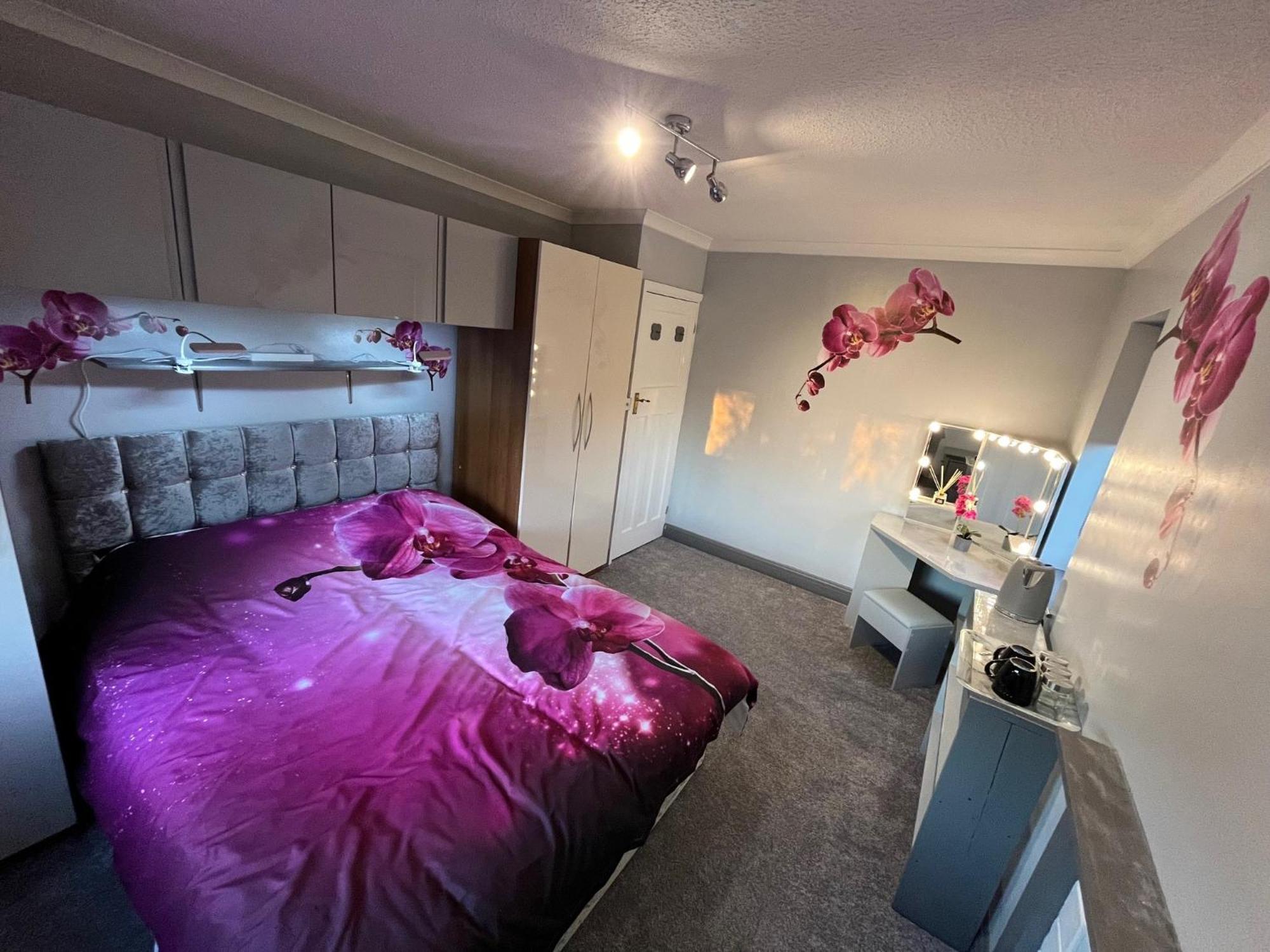 Willow Ridge - A Large Country House With 3 Rental Rooms Clutton Exterior foto